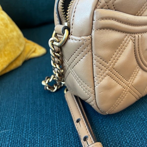 Tory Burch Fleming Soft Camera Bag - Picture 6 of 8